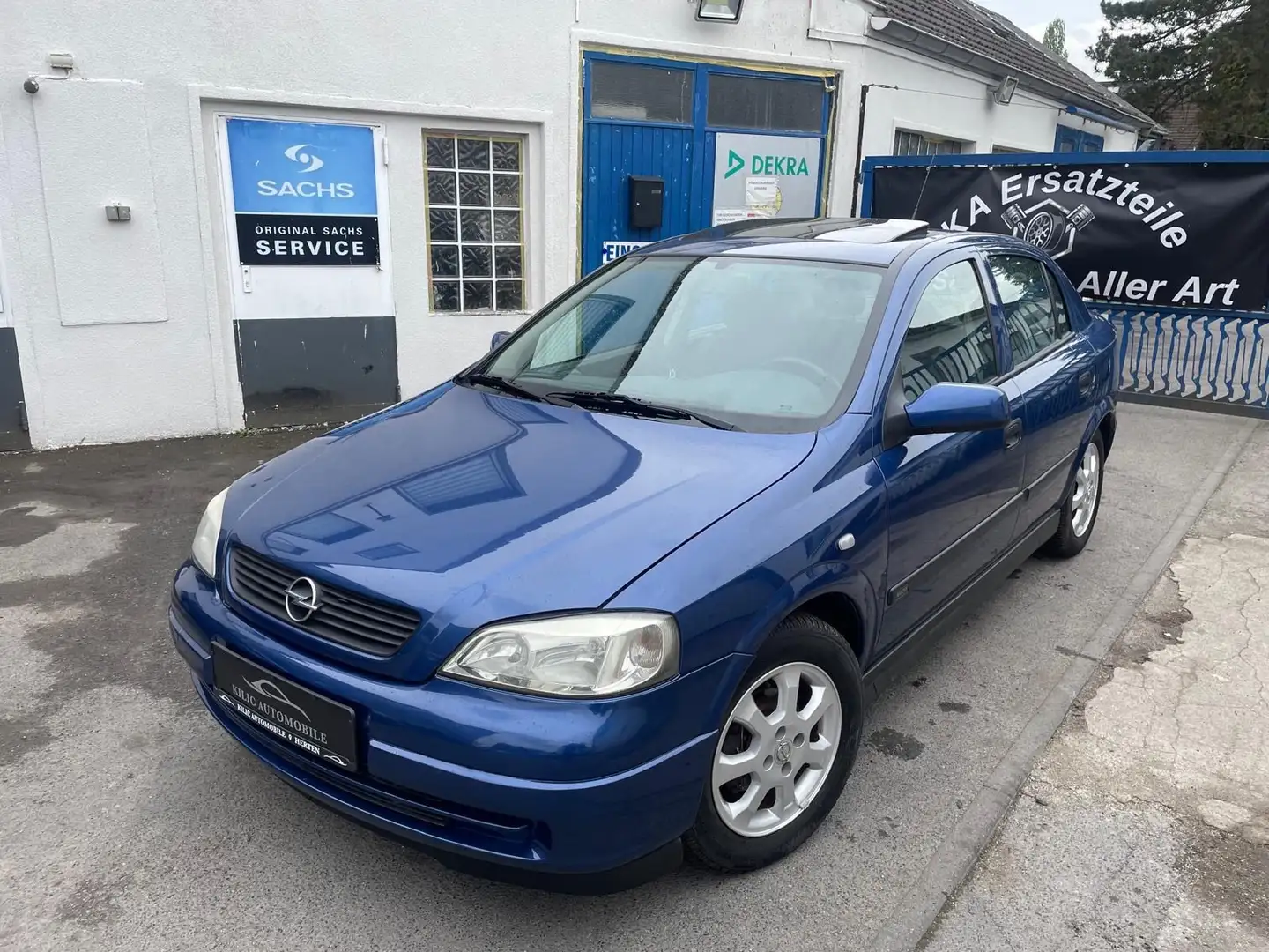 Opel Astra 1.6 Selection Klima*Glasdach*Tüv Neu Blau - 2