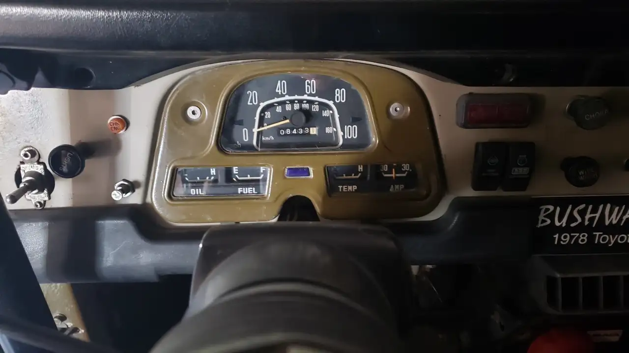 Toyota Land Cruiser снимка Toyota Land Cruiser