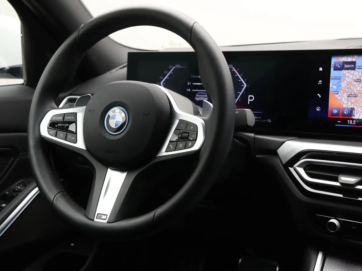 BMW 320 3 Serie 320e Sedan M-Sport Aut Hybrid Wit - 2