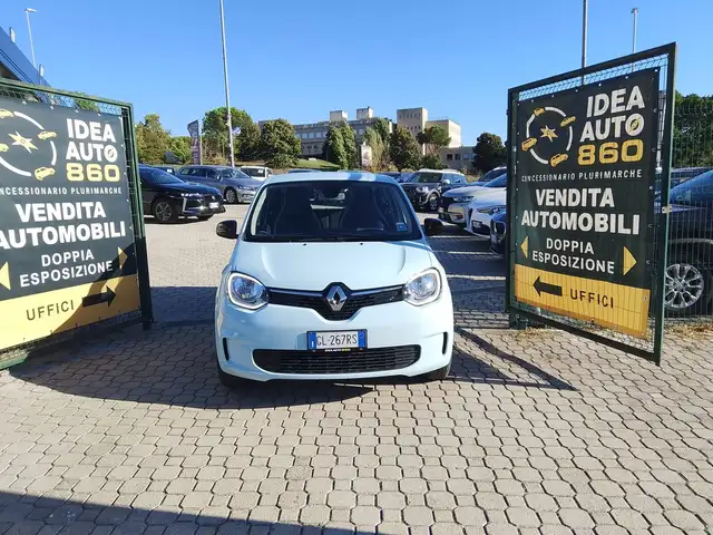 Renault Twingo view 2
