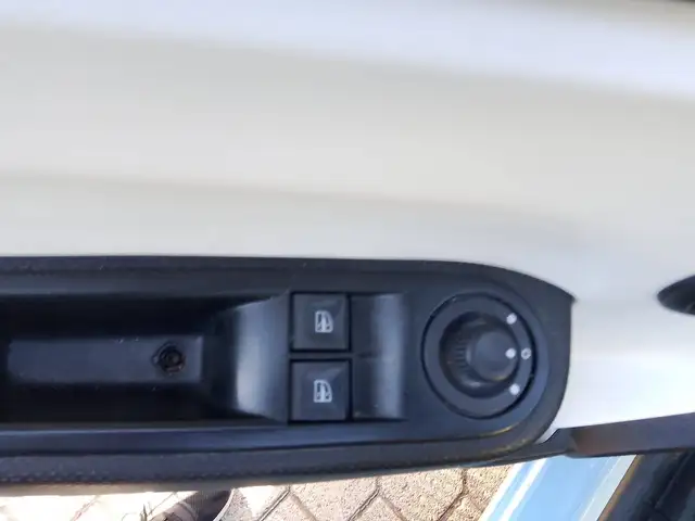Renault Twingo view 14