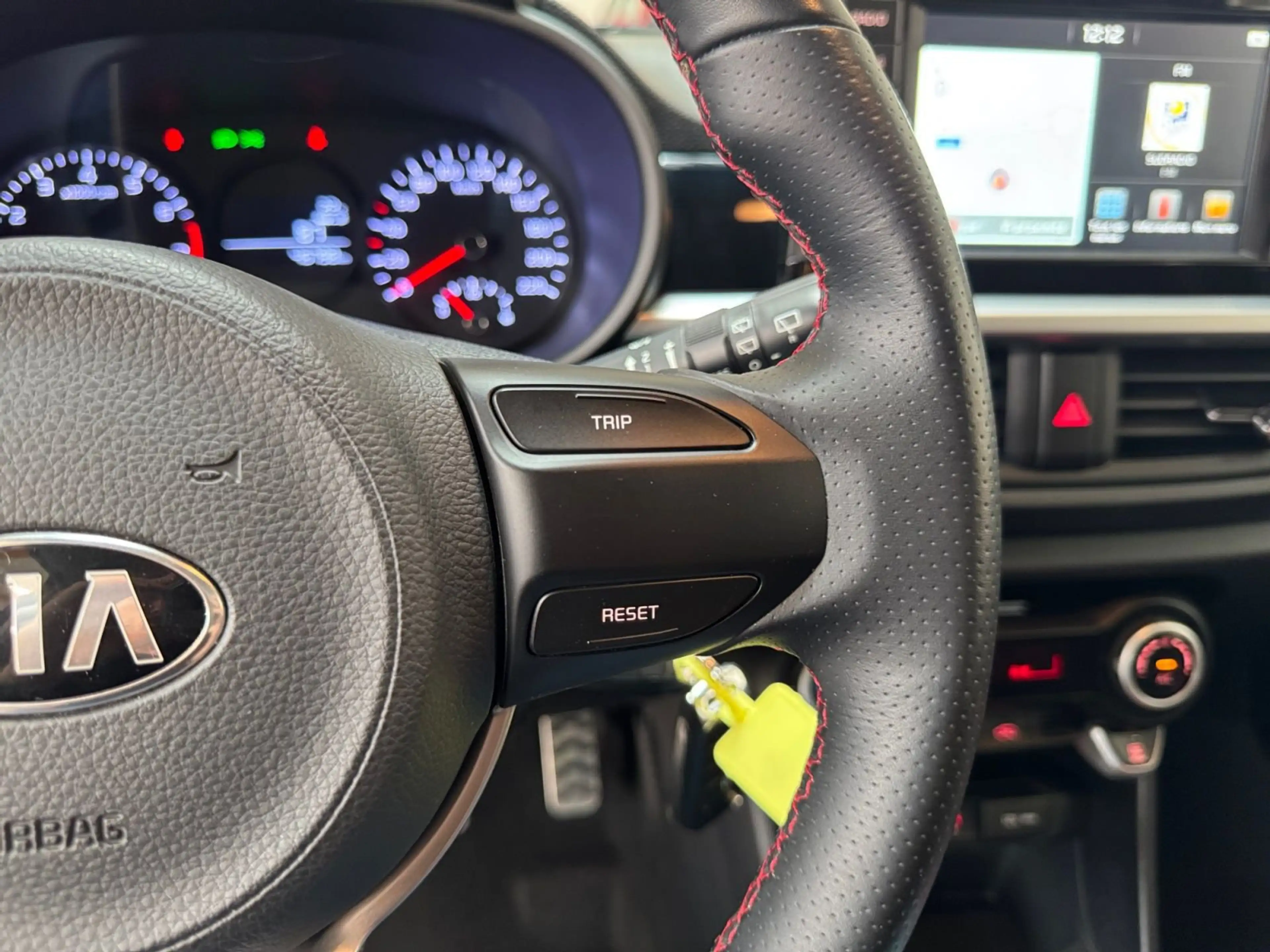 Kia Picanto GT Line 1.2 ISG — photo 11