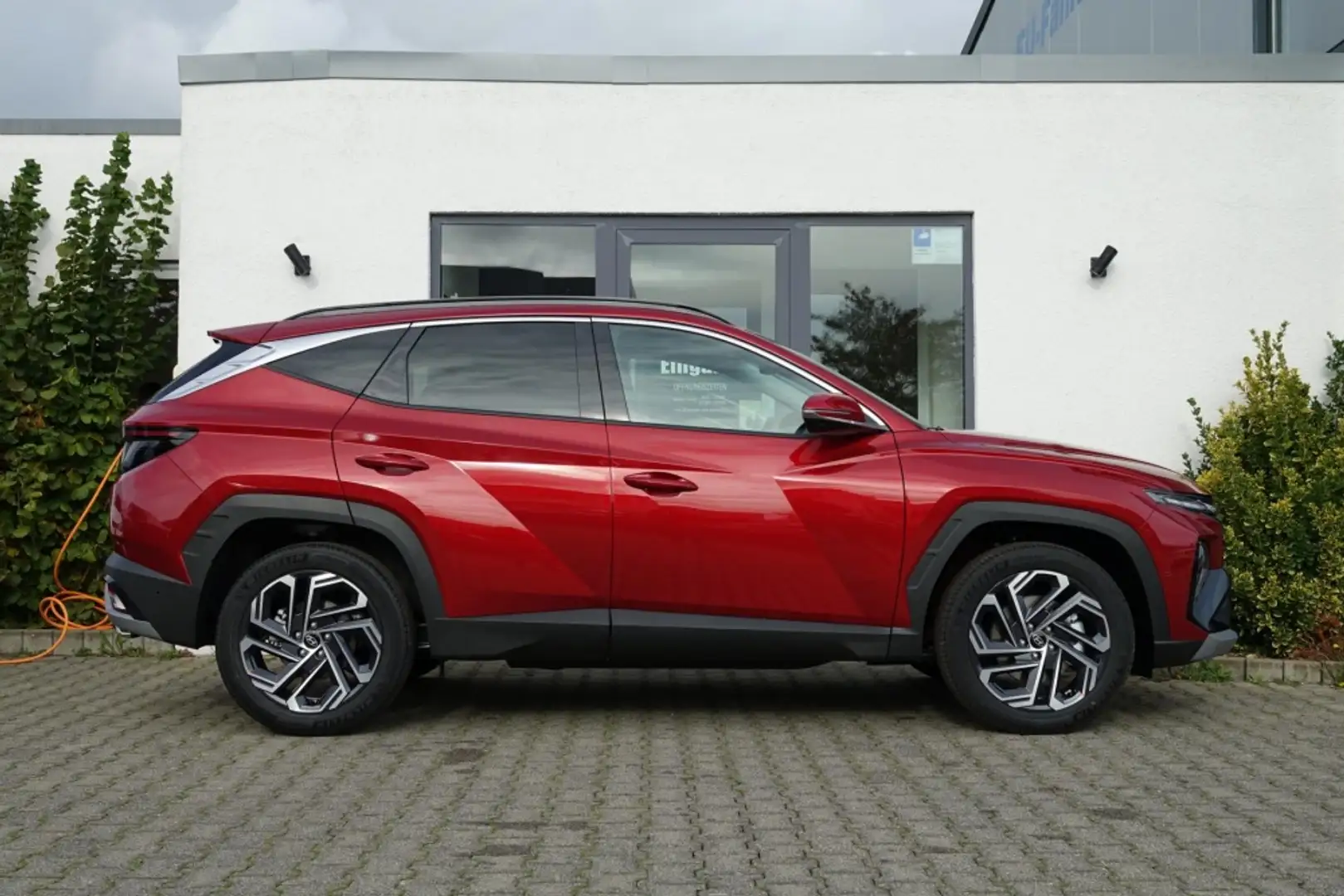 Hyundai TUCSON PRIME HYBRID 215 PS VOLLAUSSTATTUNG! Rot - 2