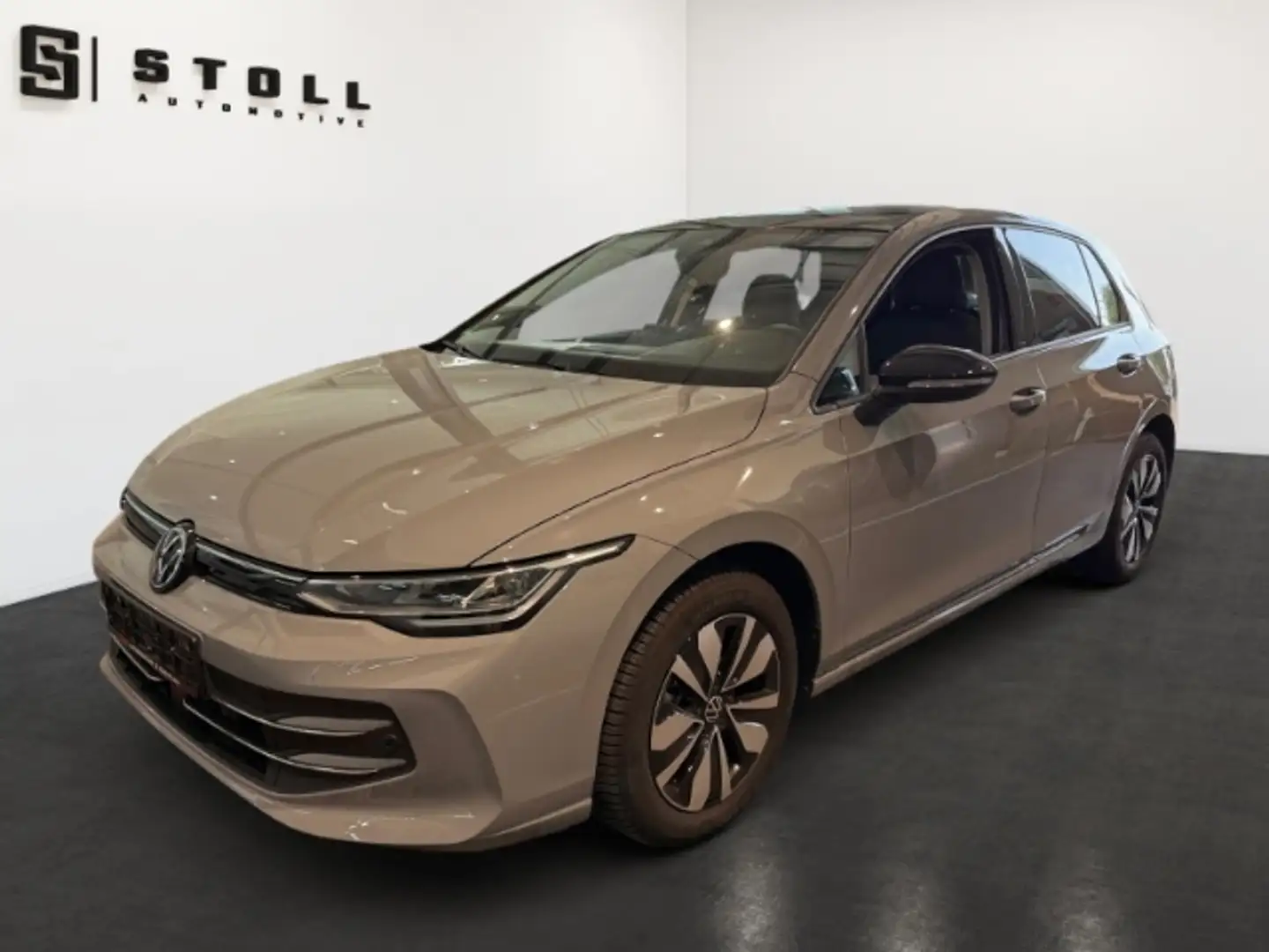 Volkswagen Golf VIII 1.5 eTSI DSG Goal Pano+RearView+ Grau - 1