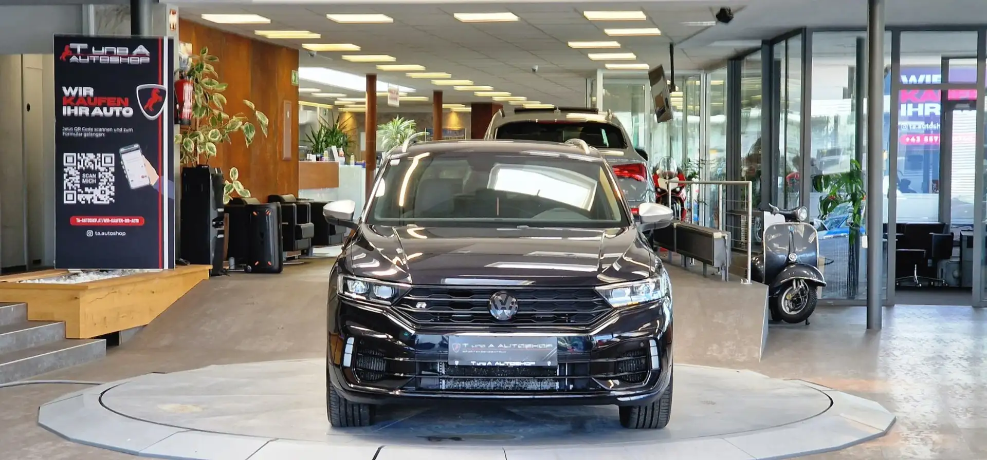 Volkswagen T-Roc 2.0 TSI R 4Motion DSG *R Performance*Virtual-Cockp Schwarz - 2