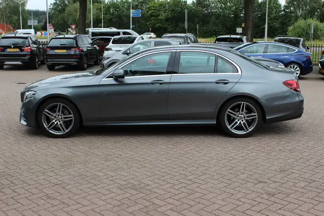 Mercedes-Benz E-Class view 7