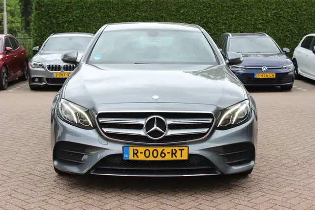 Mercedes-Benz E-Class view 8