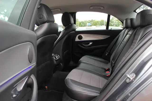 Mercedes-Benz E-Class view 11