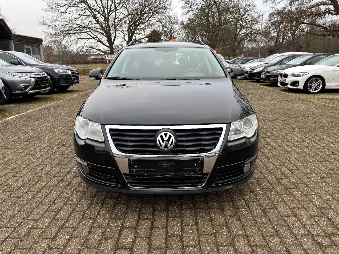 Volkswagen Passat Variant Comfortline 2.0 TDI SHZ AHK Tempo Schwarz - 2