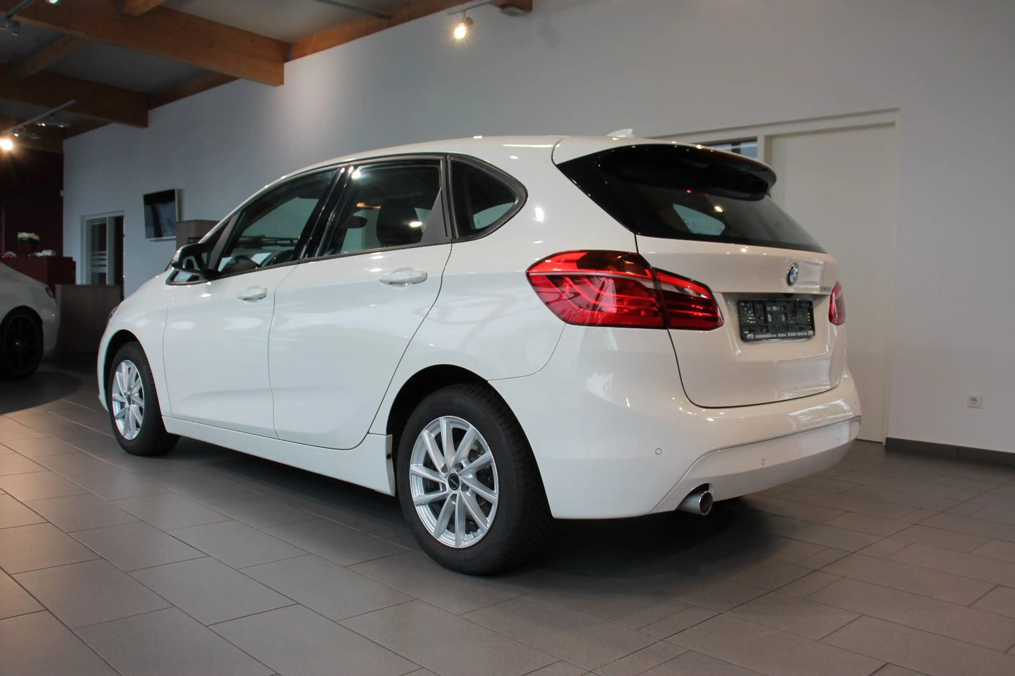 BMW 216 SHZ Kamera Tempomat — photo 4