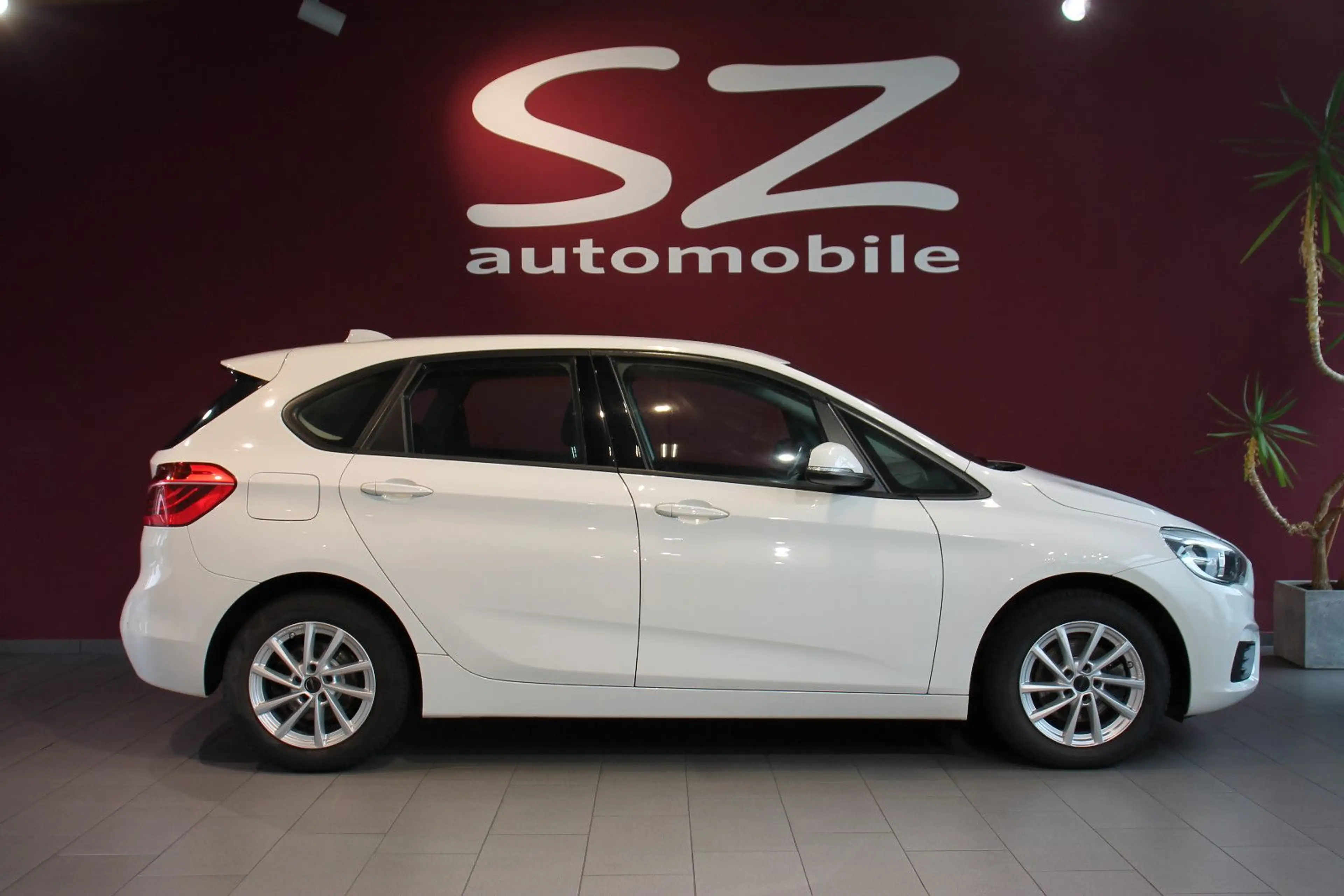 BMW 216 SHZ Kamera Tempomat — photo 7