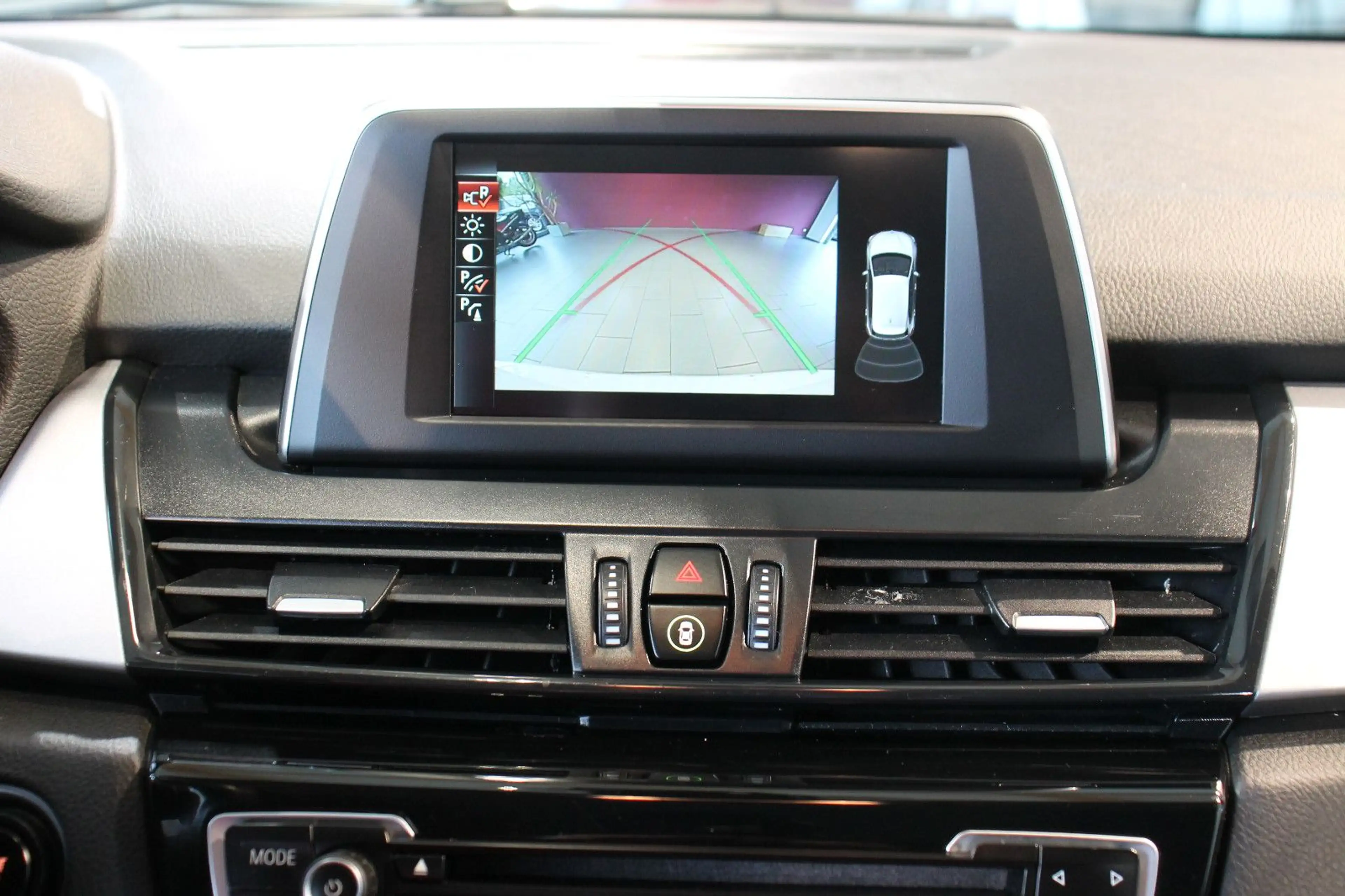 BMW 216 SHZ Kamera Tempomat — photo 12