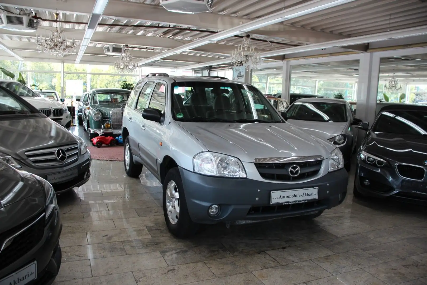 Mazda Tribute 2.0 Comfort 4x4 *Klima/Tempomat* Grau - 2