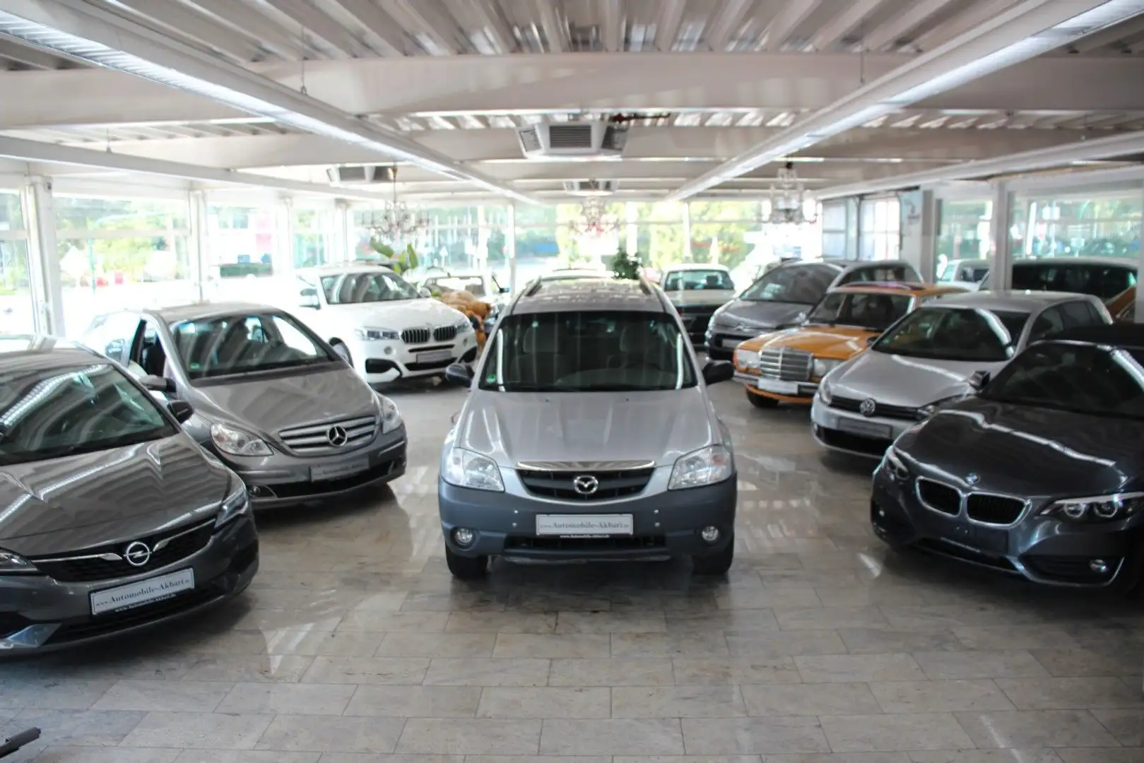 Mazda Tribute 2.0 Comfort 4x4 *Klima/Tempomat* Grau - 1