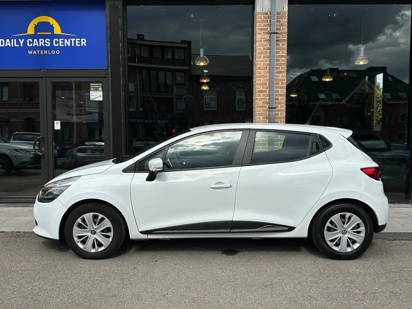 Renault Clio 1.2i I Navi I Airco I Pdc I Cruise Reg I Carnet Weiß - 2
