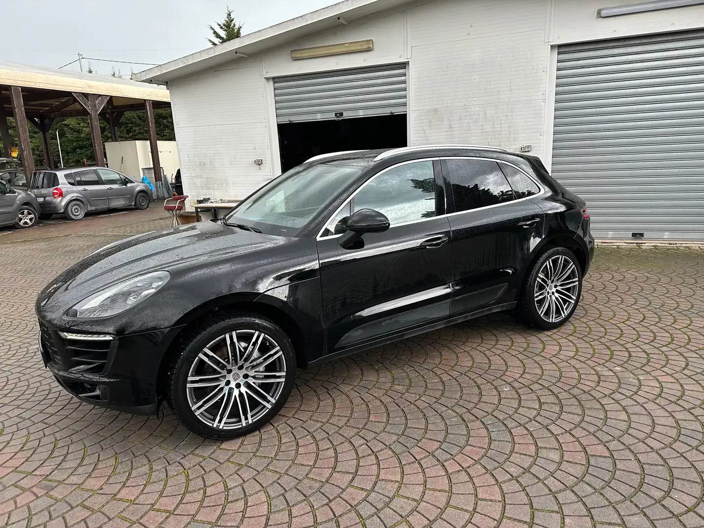Porsche Macan MACAN S 30 TD BELLISSIMO STRAFULL TETTO PANORAMICO Nero - 2