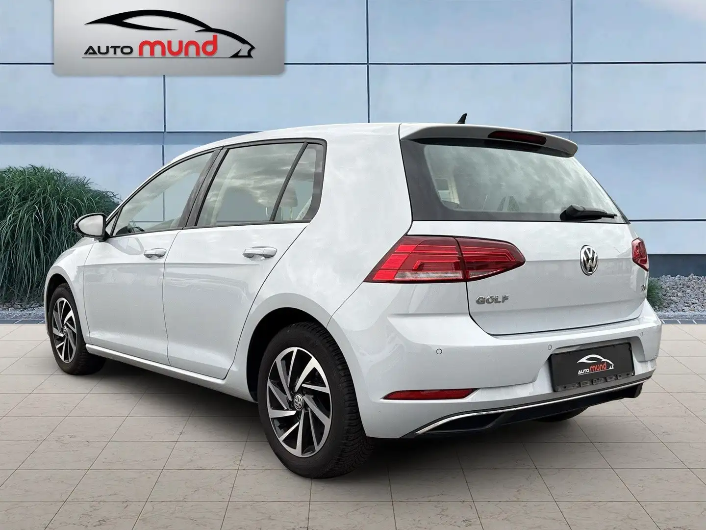 Volkswagen Golf 1.5 TSI*LED*Sitzheizung*PDC* Garantie Silber - 2