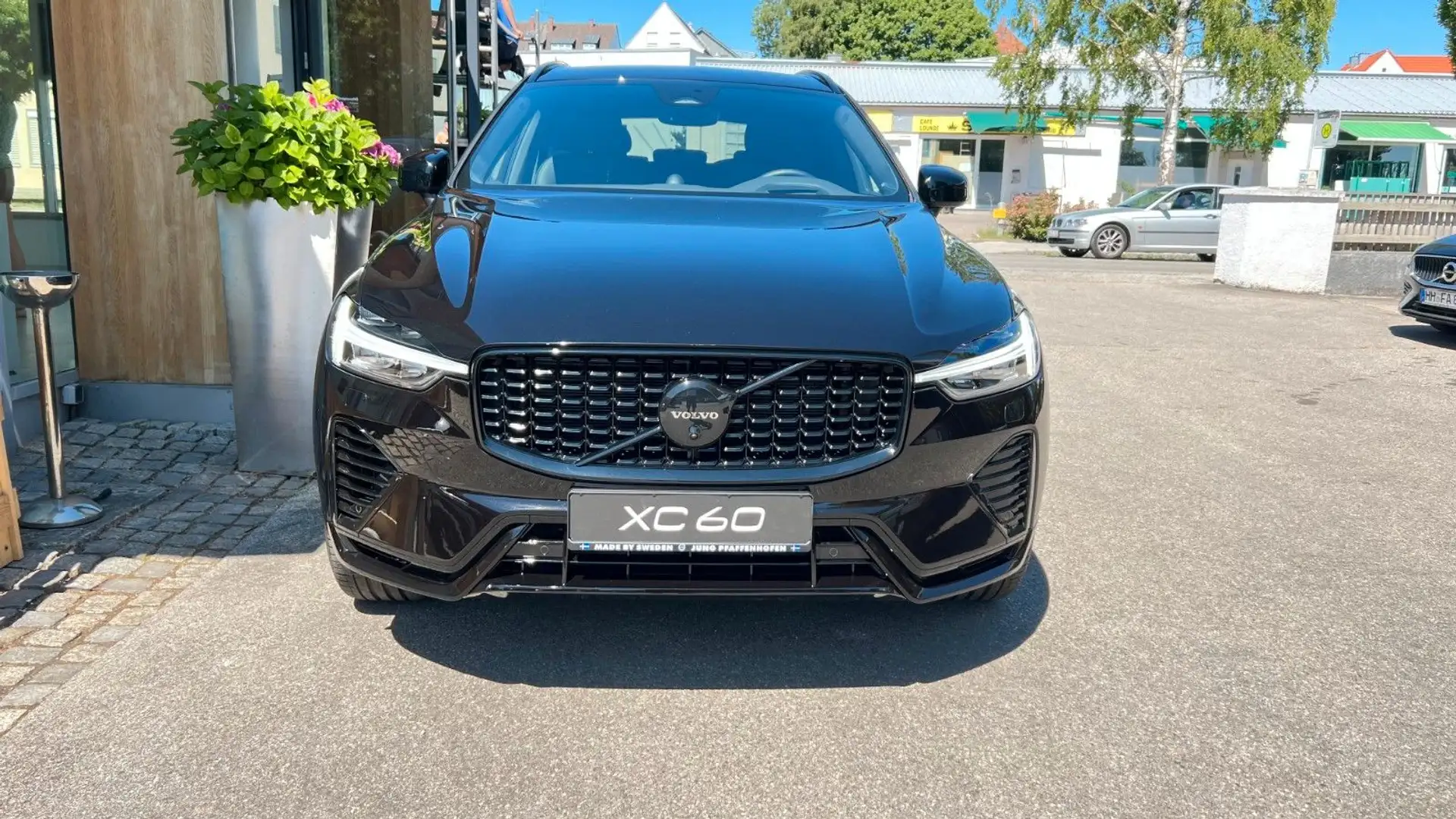 Volvo XC60 T8 Ultra Black Edition/Bowers&/Luftfahrw.++ Zwart - 1
