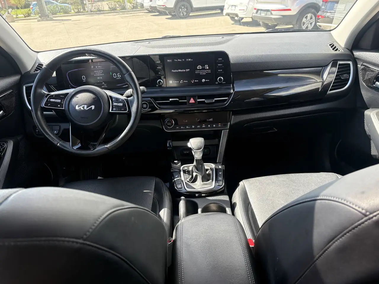 Kia Seltos снимка Kia Seltos