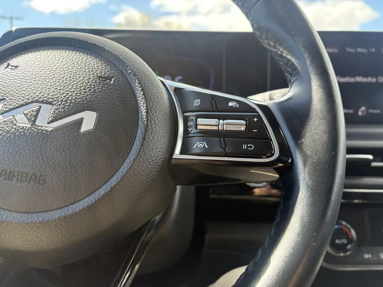 Kia Seltos снимка Kia Seltos