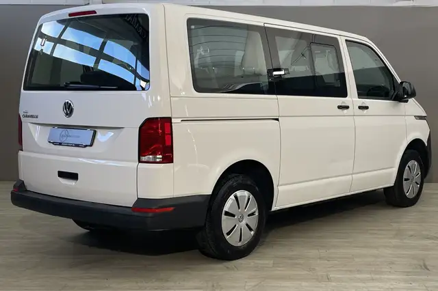 Volkswagen Caravelle view 6