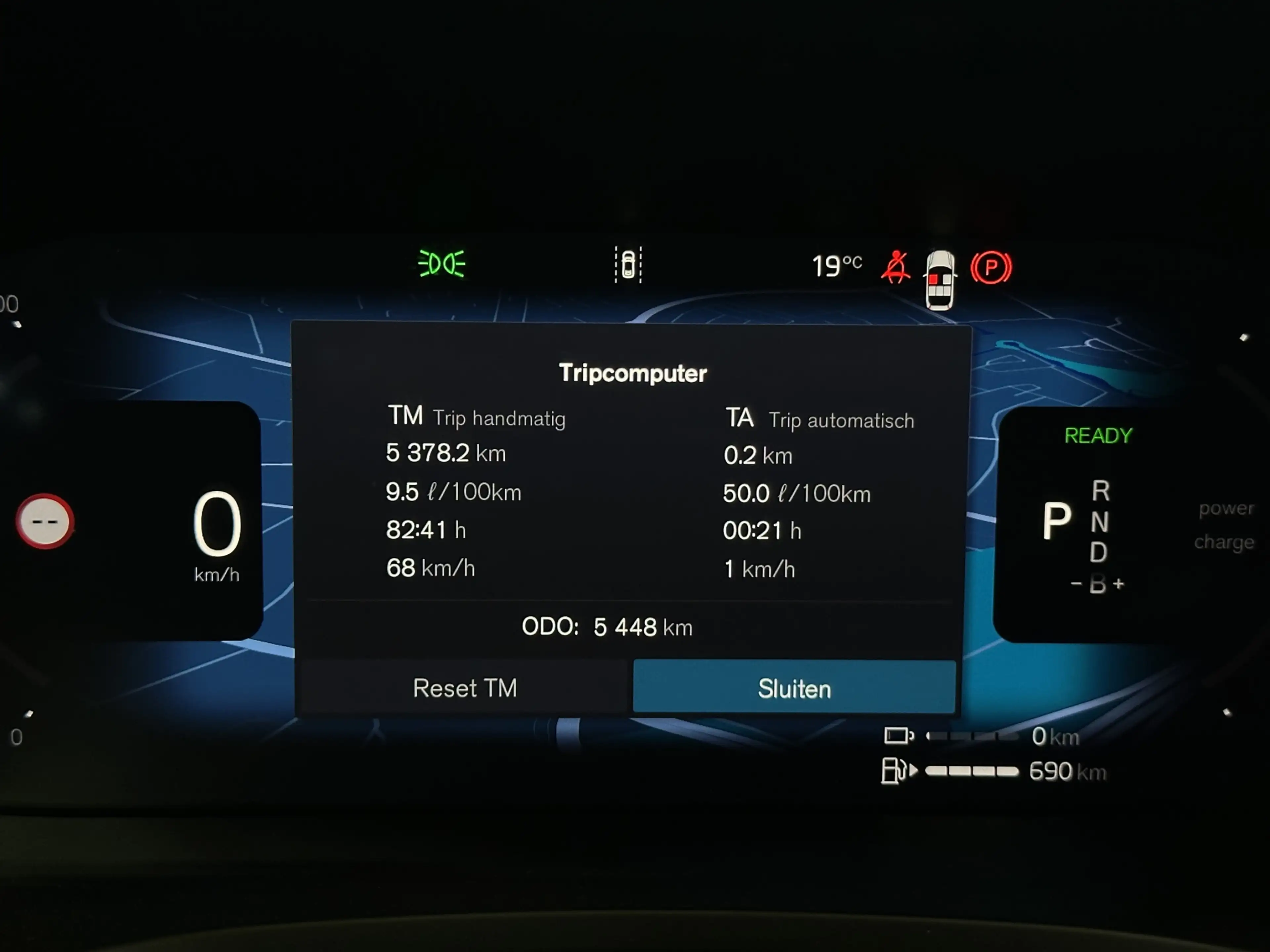 Volvo V60 2.0 T8 Plug-in hybrid AWD Plus Dark | Pano | Head- — photo 29
