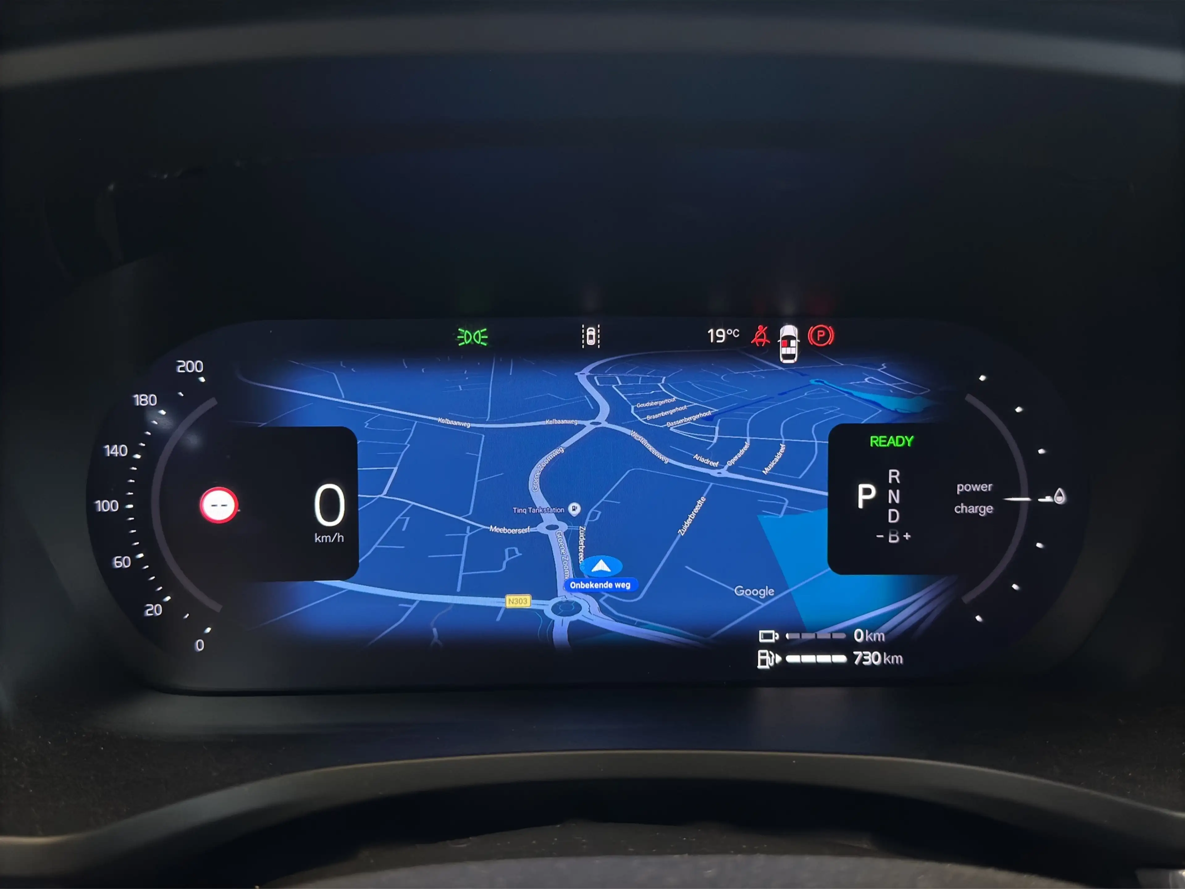 Volvo V60 2.0 T8 Plug-in hybrid AWD Plus Dark | Pano | Head- — photo 21