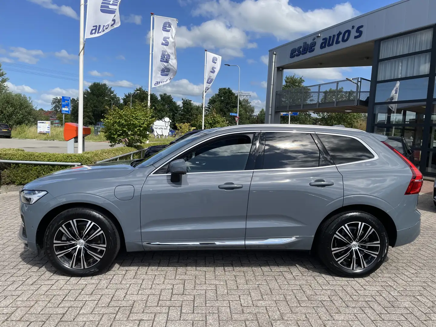 Volvo XC60 2.0 T6 Plug-in hybrid 350 pk AWD Inscription Long Gris - 2