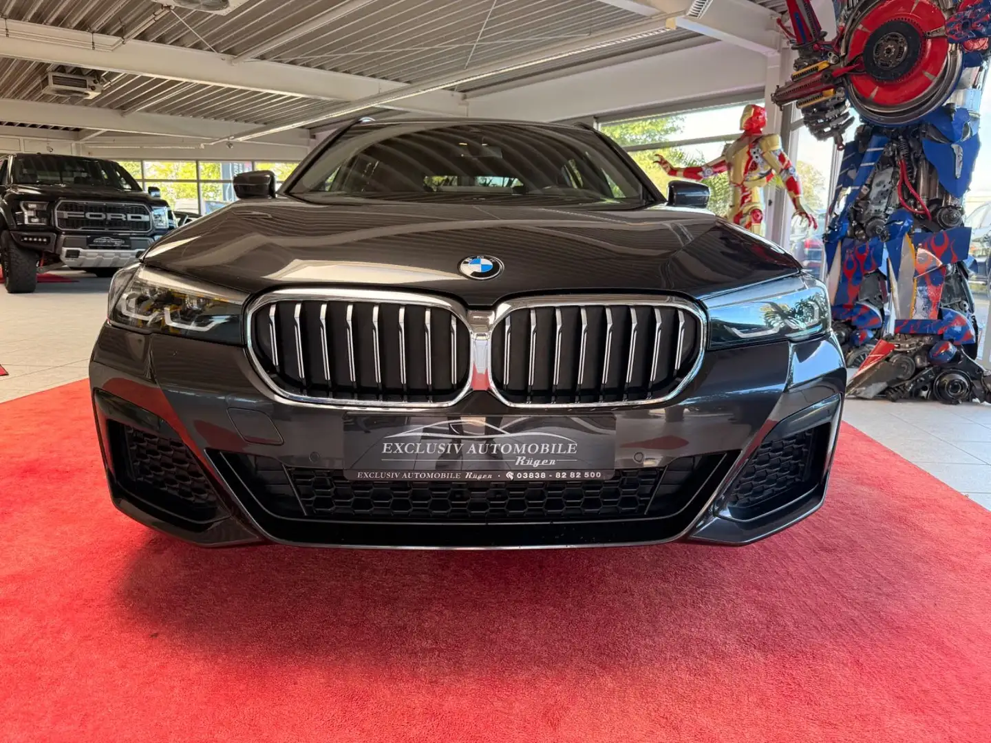 BMW 530 d xDrive M Sport AHK Headup Standheizung 1.H Grau - 2