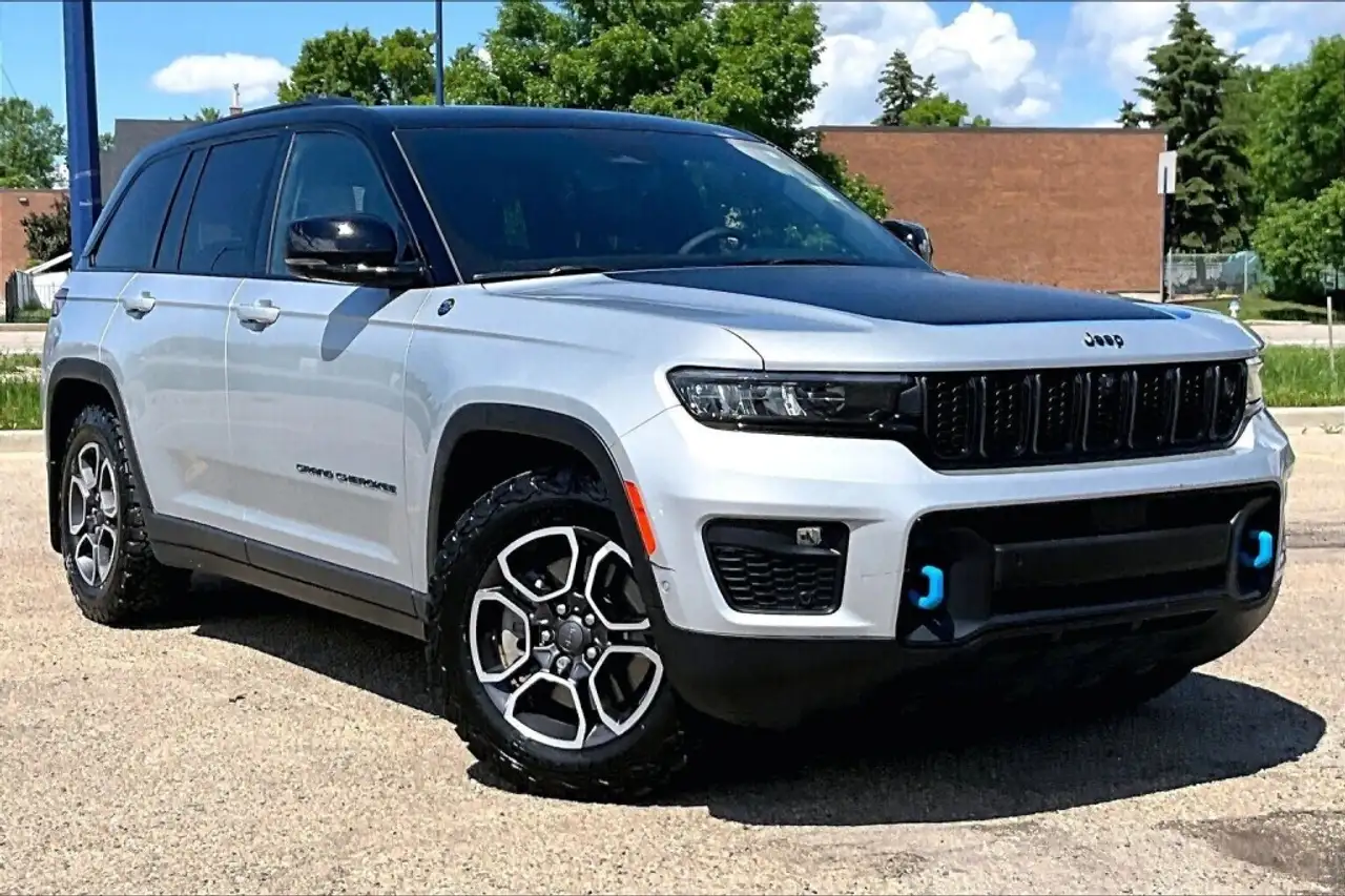 Jeep Grand Cherokee снимка Jeep Grand Cherokee