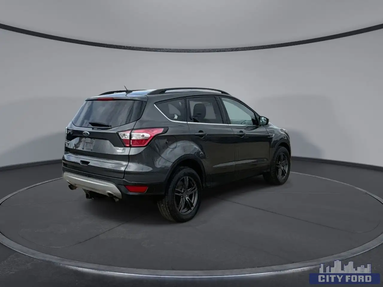 Ford Escape снимка Ford Escape