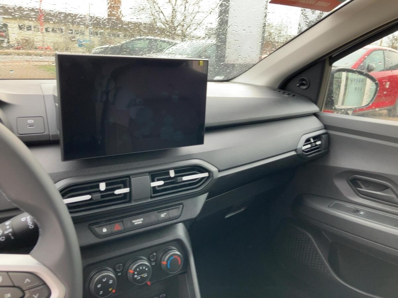 Dacia Sandero Essential SCe 65 Klima Bluetooth PDC — photo 11
