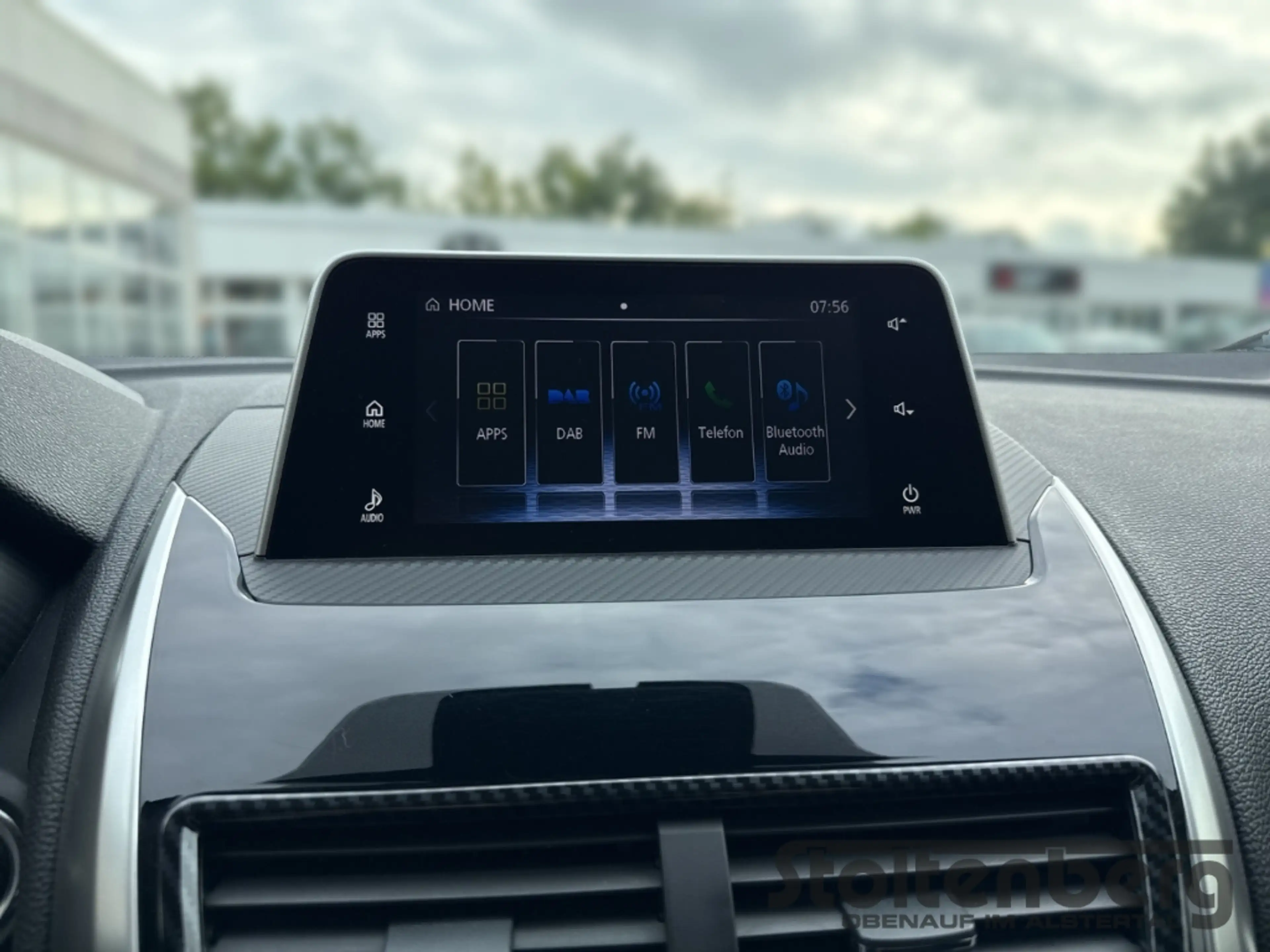 Mitsubishi Eclipse Cross 1,5 4WD Top Pano HUD Standheizung Leder — photo 15