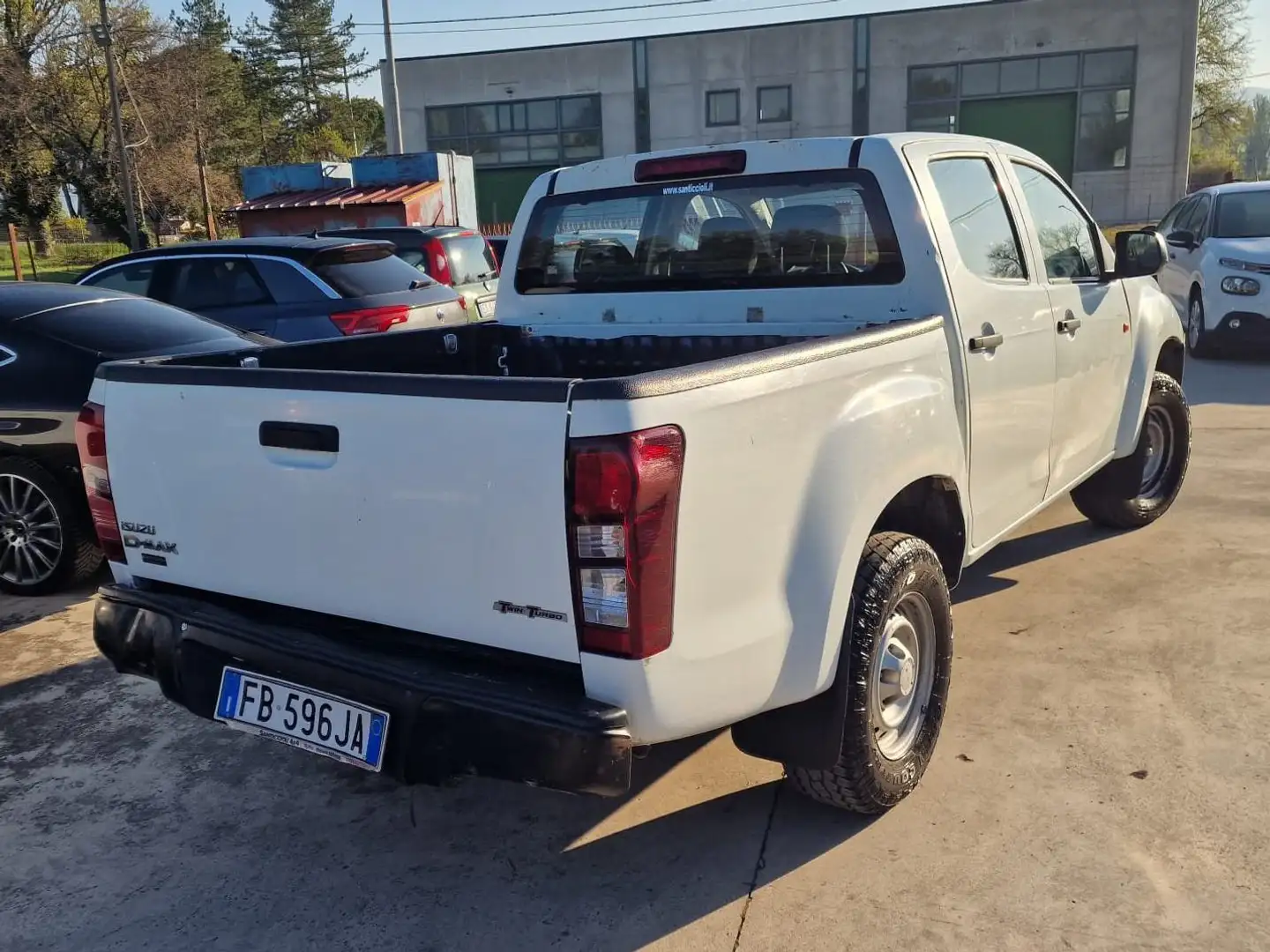 Isuzu D-Max D-Max 2.5 td crew Satellite 4x4 UNICO PROPRIETARIO Alb - 2