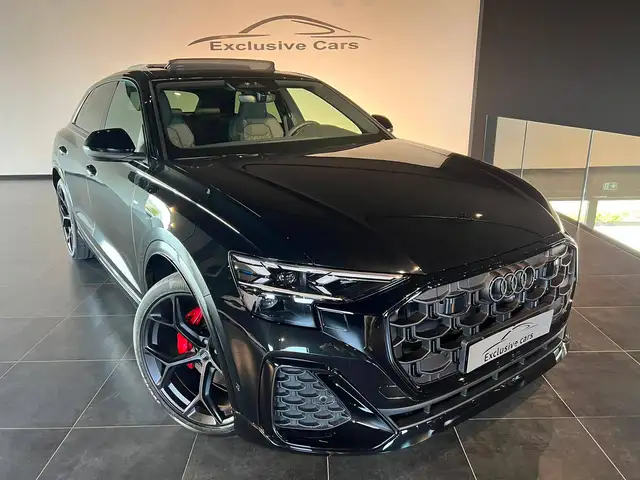 Audi Q8 view 2