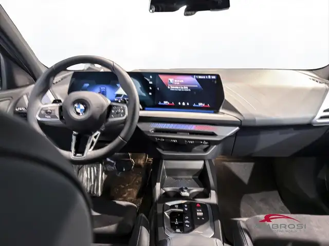 BMW 1 Series view 14