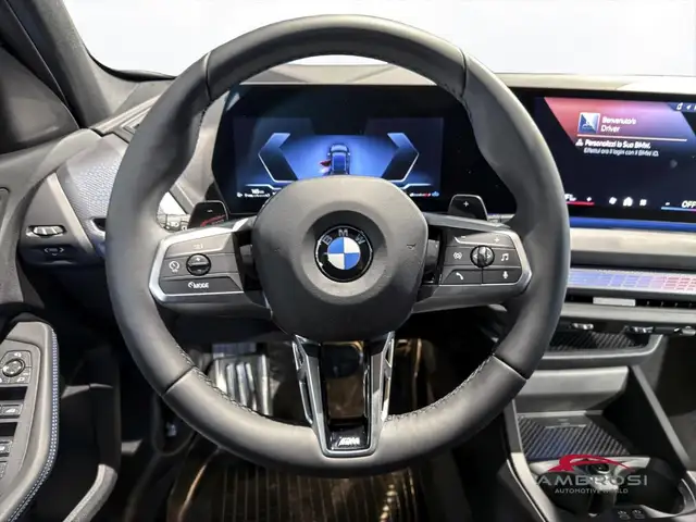 BMW 1 Series view 13