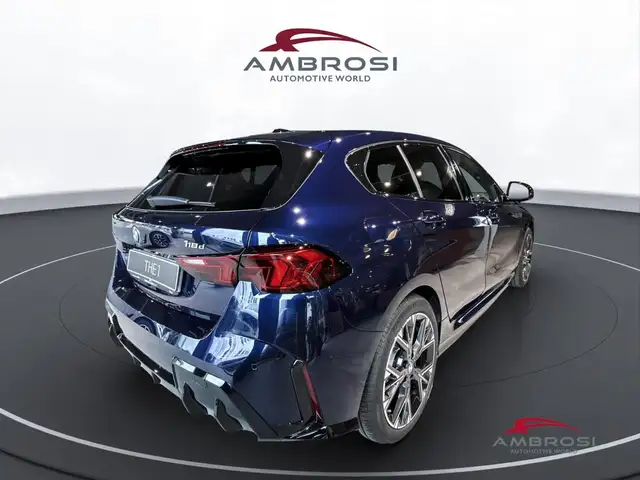 BMW 1 Series view 3