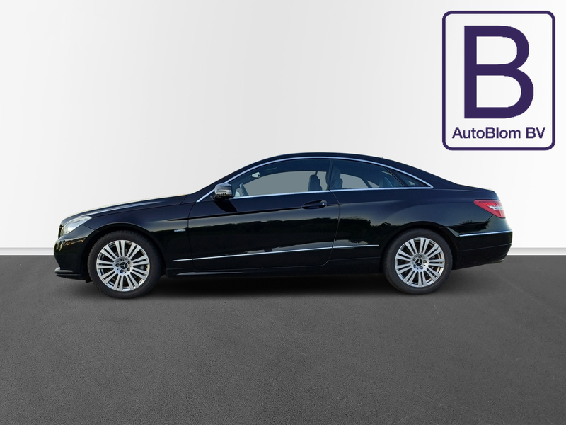 Mercedes-Benz E 200 Coupé CGI Elegance / Leder / Harman Kardon/ Xenon — photo 9