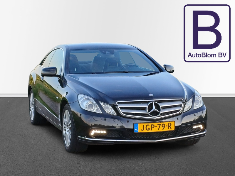 Mercedes-Benz E 200 Coupé CGI Elegance / Leder / Harman Kardon/ Xenon — photo 6