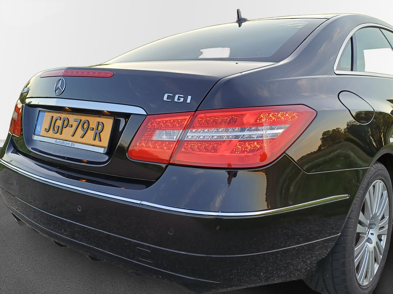 Mercedes-Benz E 200 Coupé CGI Elegance / Leder / Harman Kardon/ Xenon — photo 13