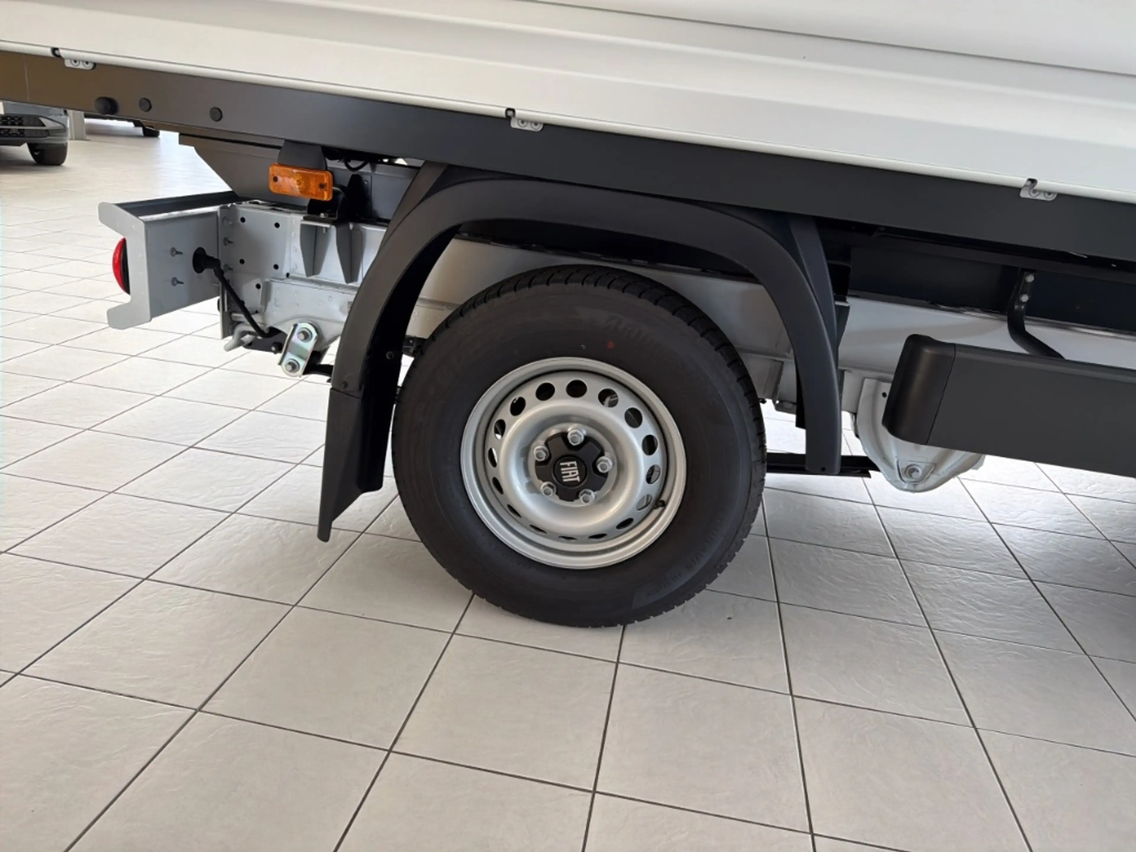 Fiat Ducato Pritschenwagen Doka. L3 AHK Navi DAB Rückfahrkam. — photo 11