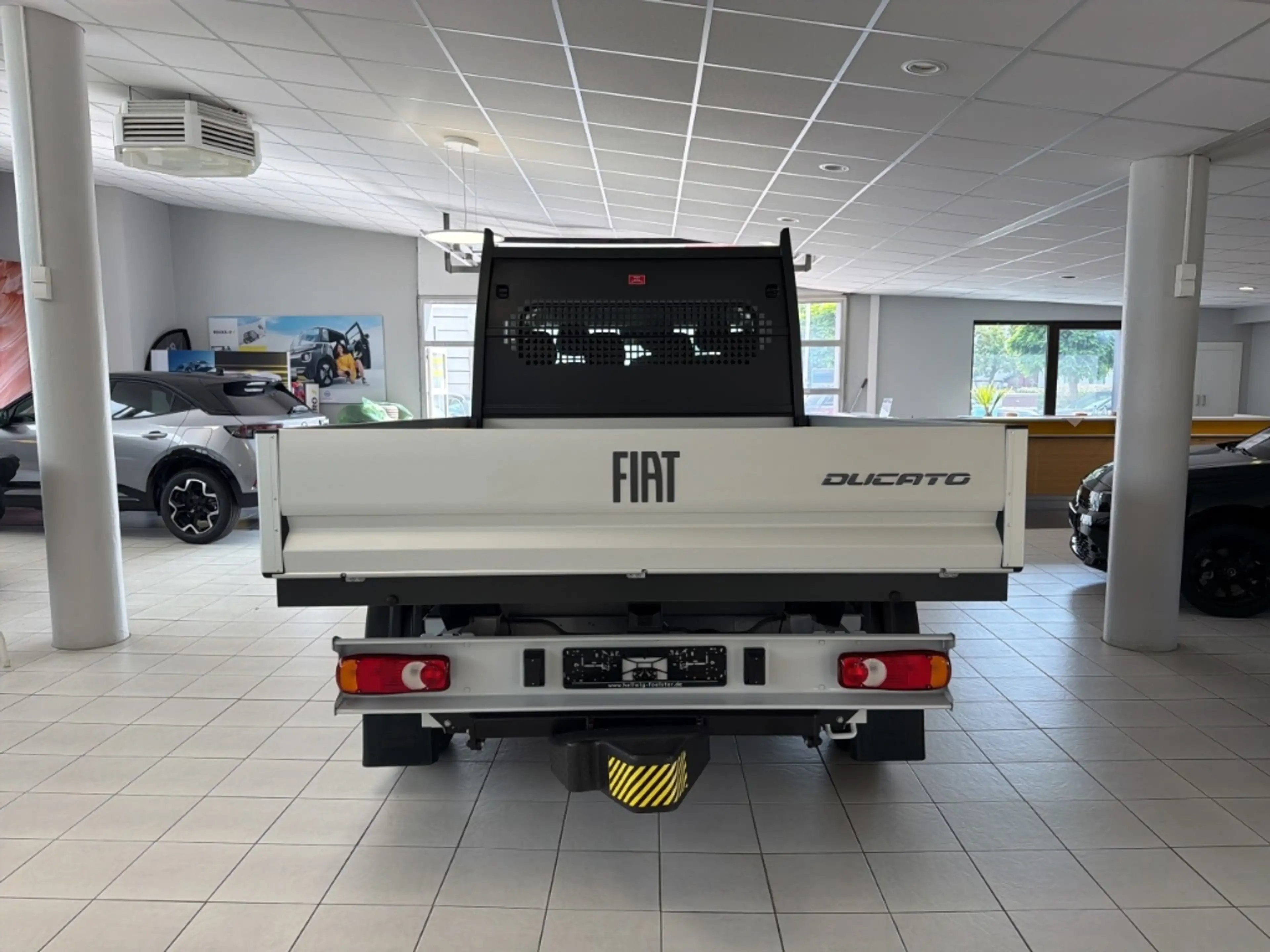 Fiat Ducato Pritschenwagen Doka. L3 AHK Navi DAB Rückfahrkam. — photo 5