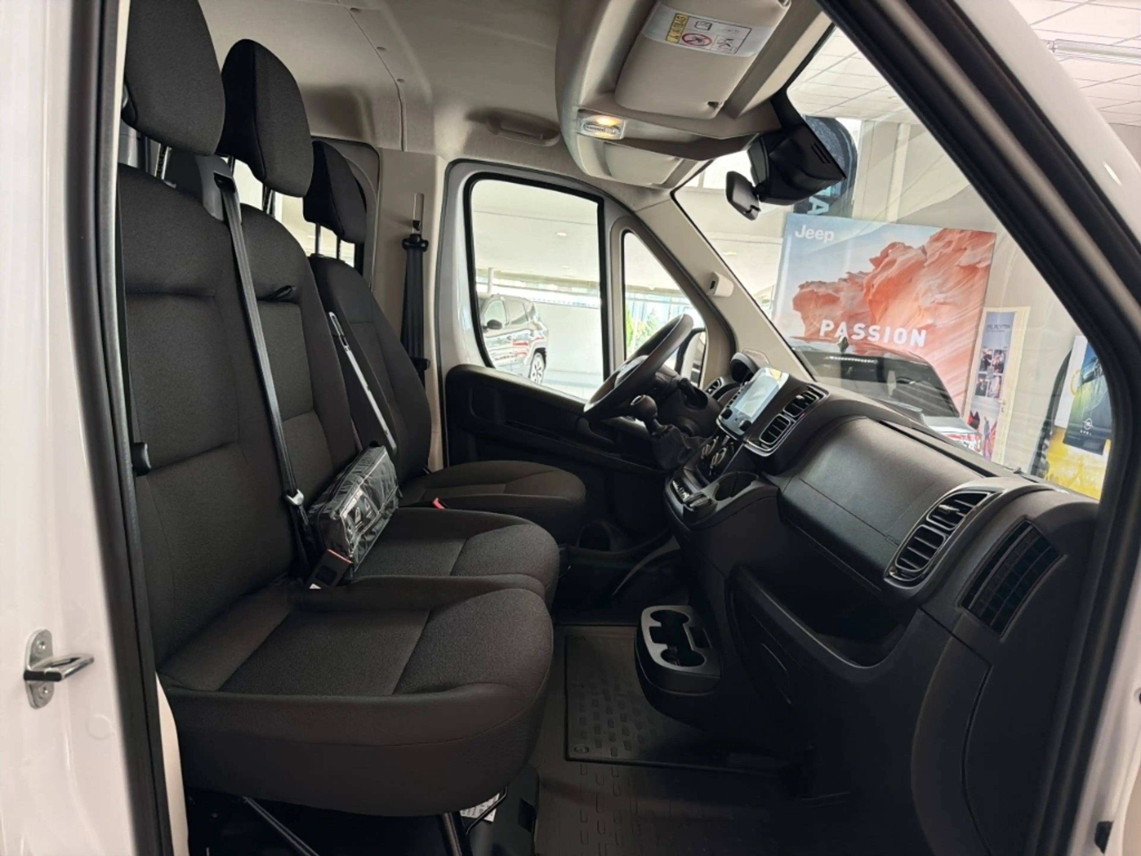 Fiat Ducato Pritschenwagen Doka. L3 AHK Navi DAB Rückfahrkam. — photo 12