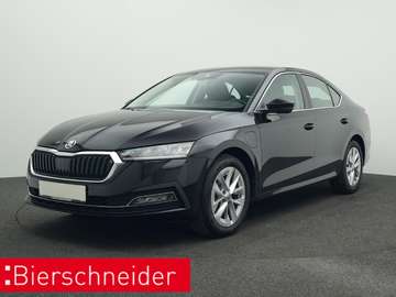 1.4 TSI e-Hybrid DSG NAVI HEAD UP ACC