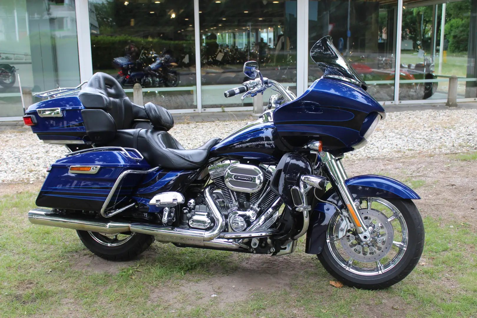 Harley-Davidson Road Glide FLTRUSE Ultra Azul - 1