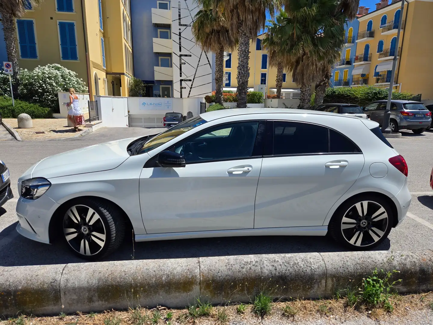 Mercedes-Benz A 220 A 220 d Sport auto my16 Blanco - 1