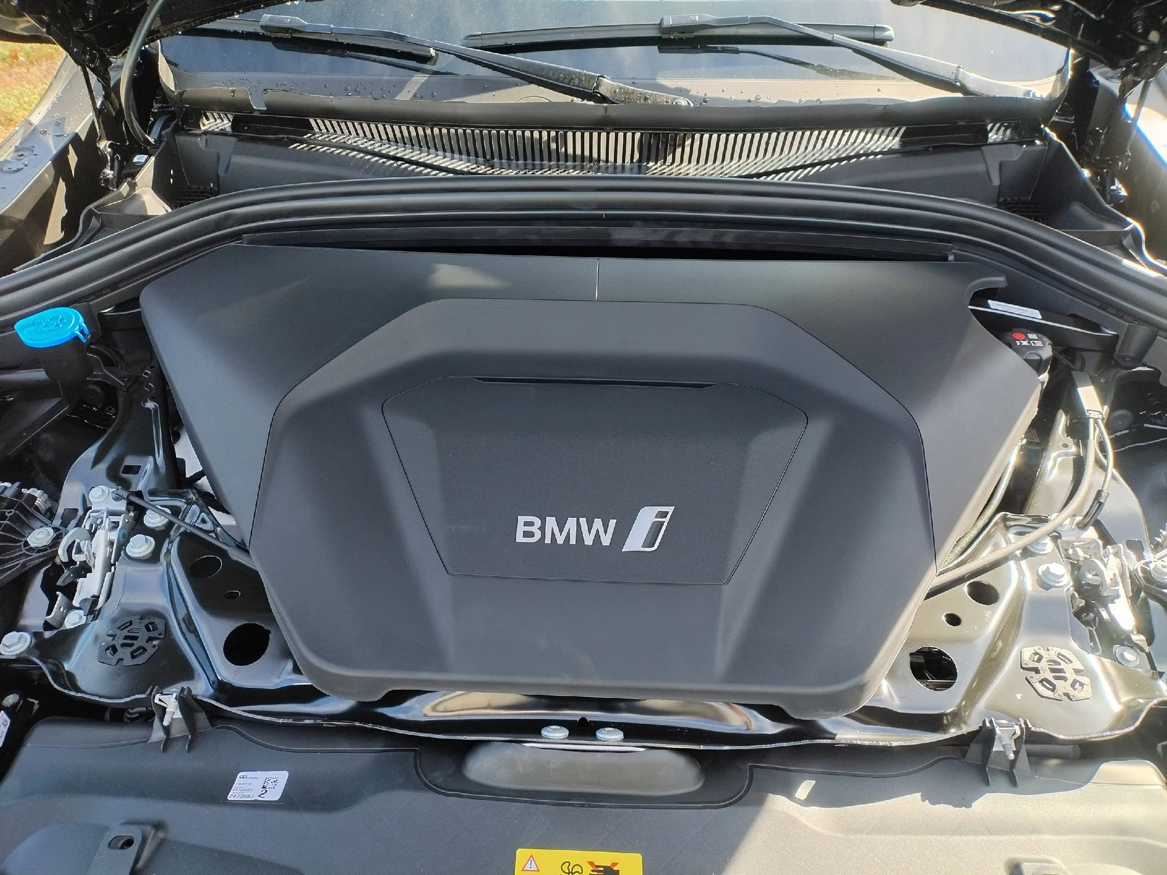 BMW iX2 xDrive30 M Sportpaket Head-Up HK HiFi DAB — photo 15