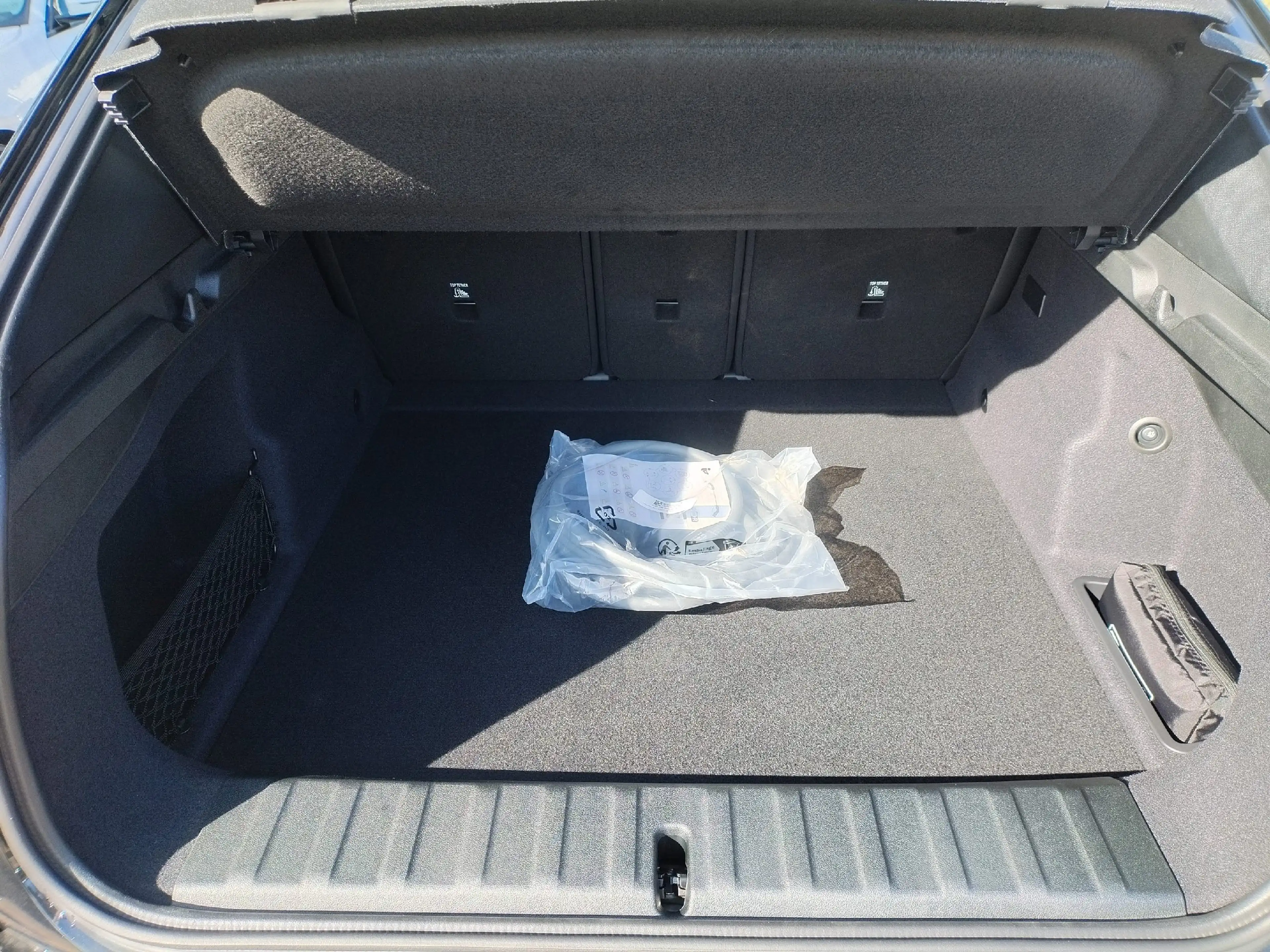 BMW iX2 xDrive30 M Sportpaket Head-Up HK HiFi DAB — photo 7
