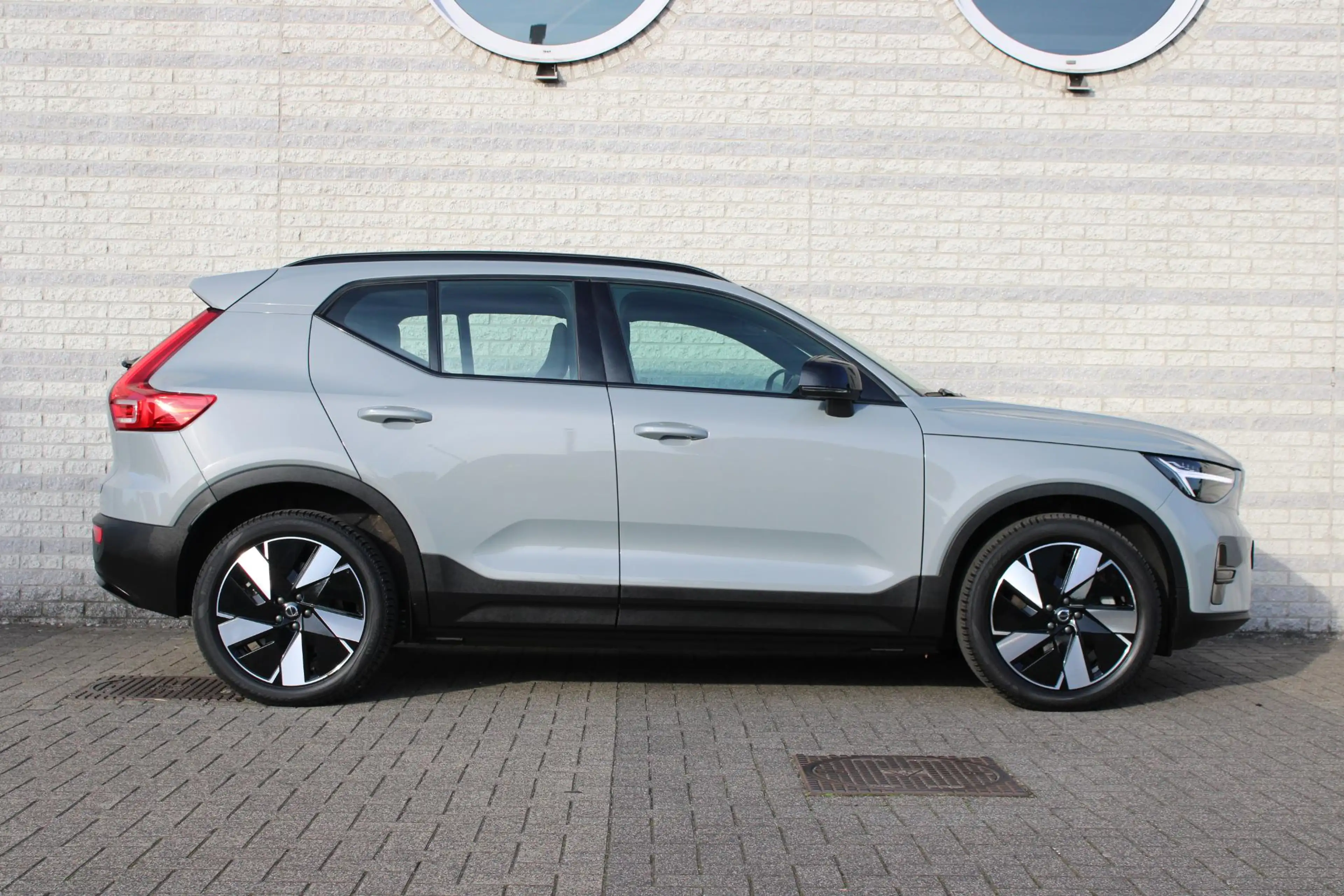 Volvo EX40 Single Motor Extended Range Plus 82 kWh | Trekhaak — photo 4